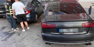 Ümraniye’de ters yöne girip ‘emniyet aracı’ diyen sürücüye para cezası