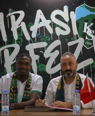 Anfernee Jamal Dijksteel resmen Kocaelispor’da