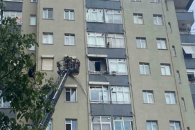 Üsküdar’da 10 katlı binada yangın: 4 kişi mahsur kaldı