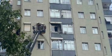 Ümraniye’de 10 katlı binada yangın: 4 kişi mahsur kaldı