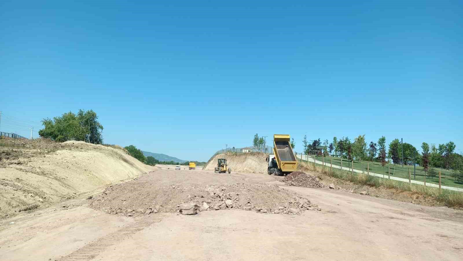 Başiskele’de inşa edilen yeni yol D-100’ün yükünü hafifletecek