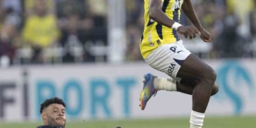 Bright Osayi-Samuel, Fenerbahçe’ye veda etti