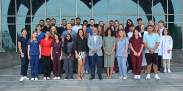 17 ülkeden gelen tıp ve eczacılık öğrencileri, Kıbrıs’ta buluştu