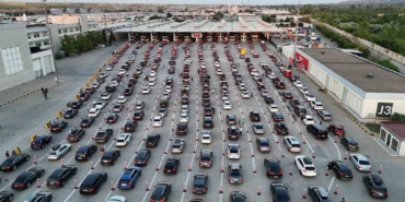 Gurbetçilerin zorlu yolculuğu: Sınır kapılarında rüşvet ve bekleyiş