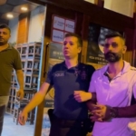 Polise bıçakla saldırdı, silahla böyle vuruldu