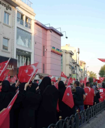 Fatih’te 15 Temmuz Demokrasi ve Milli Birlik Günü’nde "Zaferin Adı Türkiye" etkinliği