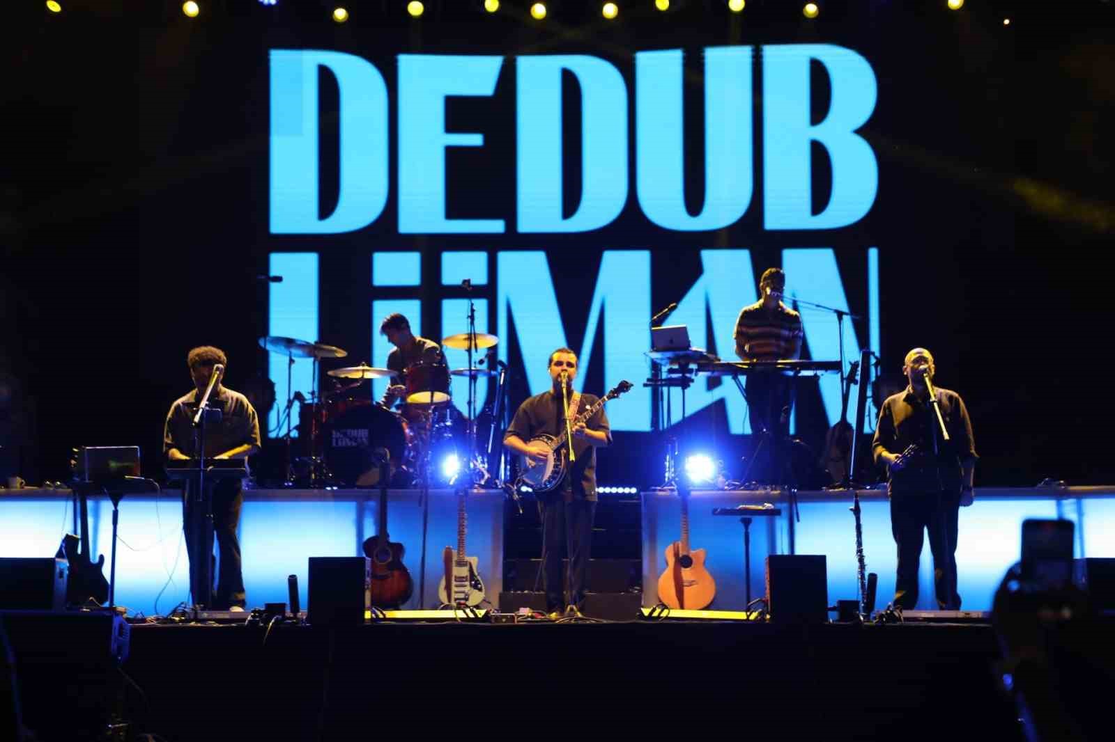 İnegöl’de festival heyecanı Dedublüman konseriyle zirveye ulaştı