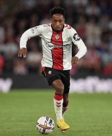 West Ham United, Kyle Walker-Peters’ı transfer etti
