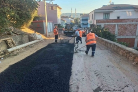 Körfez’de 2 mahalleye 210 ton sıcak asfalt