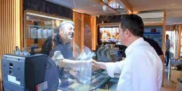 Başkan Erkan Aydın Küçükbalıklı’da vatandaşla buluştu