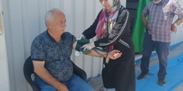 Orman yangınından etkilenen Kaşıkçı köyünde sağlık taraması yapıldı