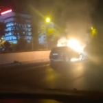 Bursa’da bir otomobil alev alev yandı