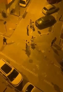 Esenyurt’ta gençler arasındaki kavga kamerada