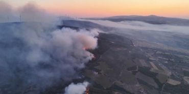 Şarköy’deki orman yangını günün aydınlanmasıyla havadan görüntülendi