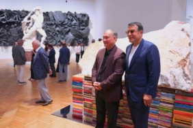 İtalya’da Yıldız Holding’in desteğiyle Ahmet Güneştekin’in "Yoktunuz" Sergisi ziyarete açıldı