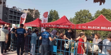 Fiyatlara kızdılar 50 ton bedava karpuz dağıttılar