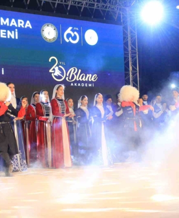 Çerkesler, Güney Marmara şöleninde unutulmaz bir gece yaşadı