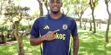 Jhon Duran: "Burada olduğum için çok mutluyum""