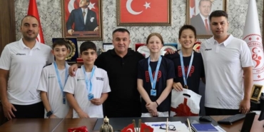 Bilecikli minik kulaçlardan büyük başarı