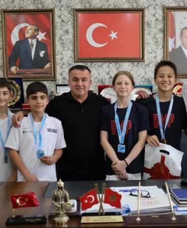 Bilecikli minik kulaçlardan büyük başarı