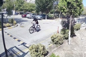 Bisiklet hırsızı kameraya yakalandı