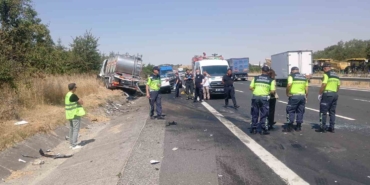 Tekirdağ’da süt kamyonu ile otomobil çarpıştı: 4 kişi hayatını kaybetti