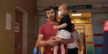 İlaçları şeker sanıp yutan 2 yaşındaki çocuk hastanelik oldu