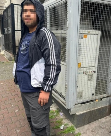 Gaziosmanpaşa’da engelli vatandaş dehşeti yaşadı: Telefonunu çaldı, şikayet edince benzin döküp yaktı