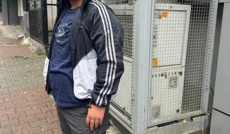 Gaziosmanpaşa’da engelli vatandaş dehşeti yaşadı: Telefonunu çaldı, şikayet edince benzin döküp yaktı