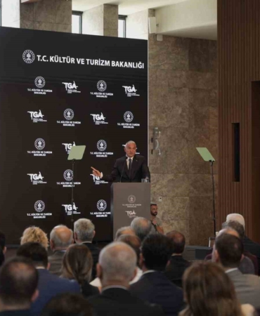 Bakan Ersoy: ‘‘2025 ilk 6 ayında 25,8 milyar dolar turizm geliri elde edildi’’
