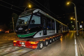 7’nci tramvay raylara indirildi
