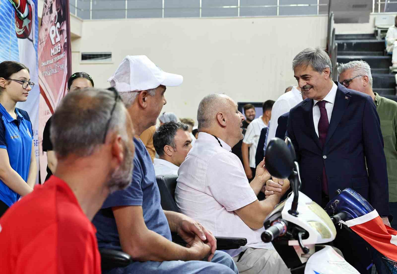 Binlerce çocuğun Yaz Spor Okulu heyecanı başladı