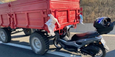 İpsala’da traktör römorkuna çarpan motosikletin sürücüsü yaralandı