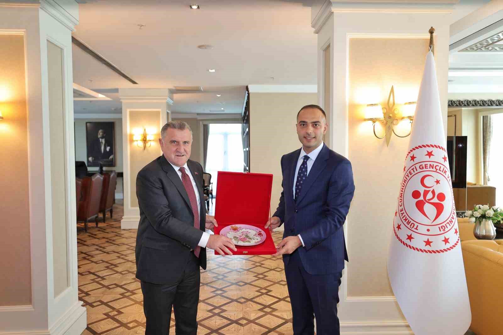 Gaziosmanpaşa’ya 500 milyon TL’lik spor yatırımı