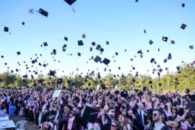 BUÜ’de bu yıl mezun sayısı 6 bini buldu