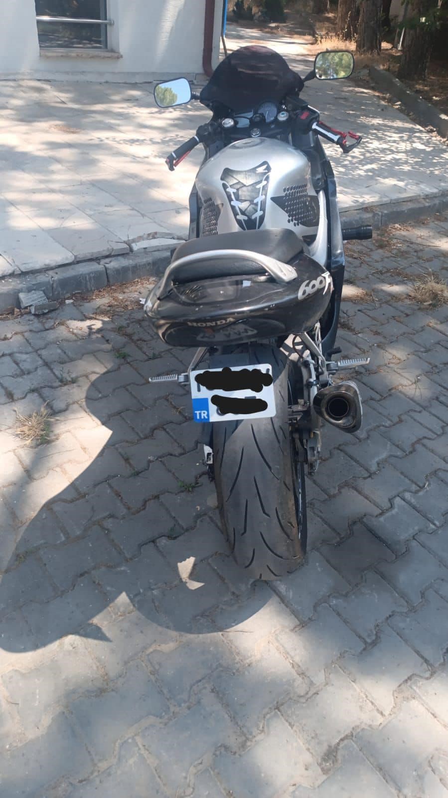 Abartı egzozlu motosikletlere ceza yağdı