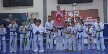 Kırklareli’nde yaz spor okulları törenle açıldı