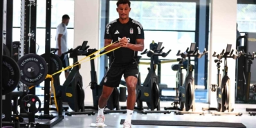 Beşiktaş, günün ikinci antrenmanında salonda çalıştı