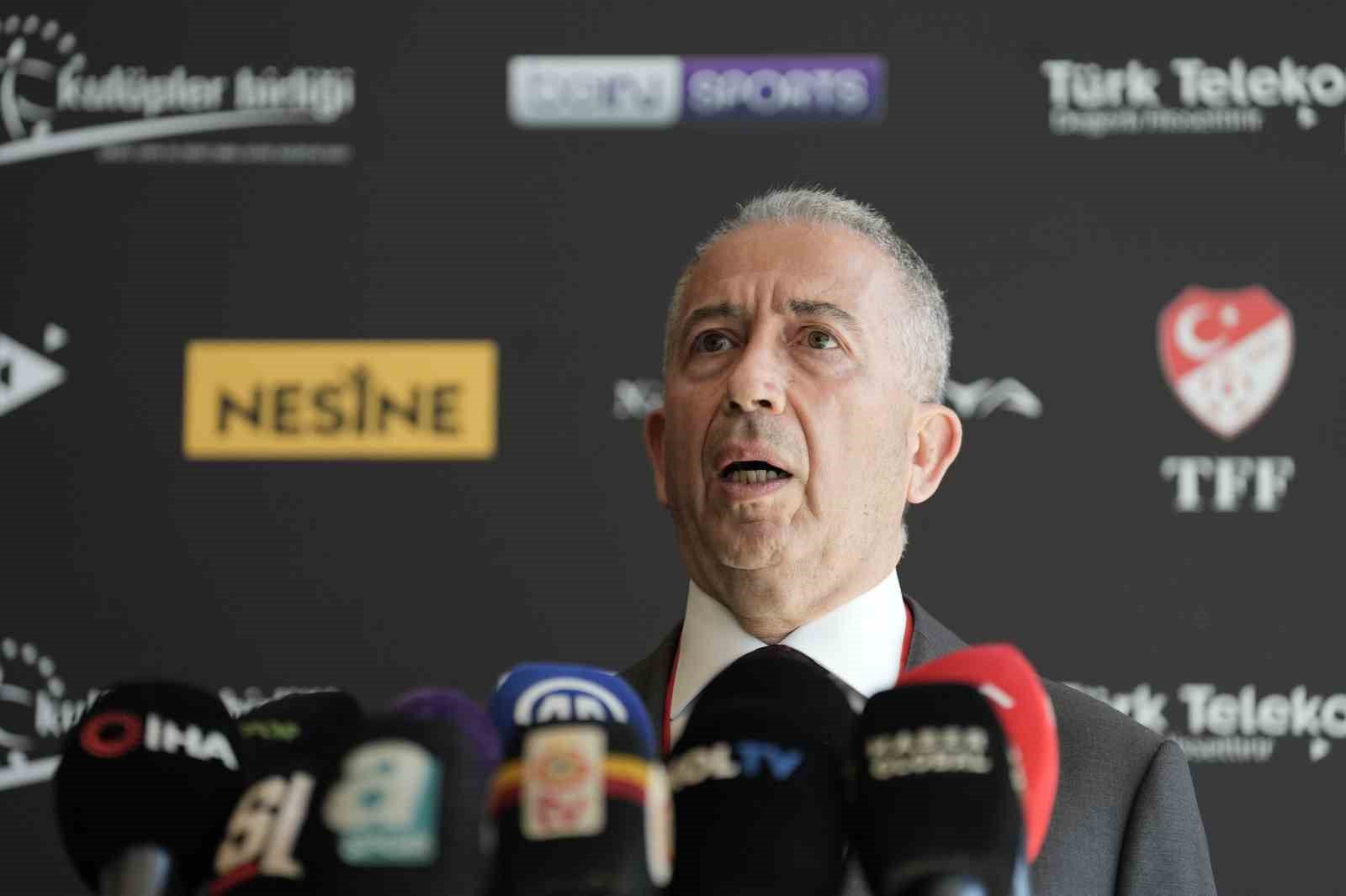 Metin Öztürk: "Bu yıl da Türkiye’nin gerçek tek 5 yıldızlı takımı olan Galatasaray 26. şampiyonluğunu kucaklayacak"