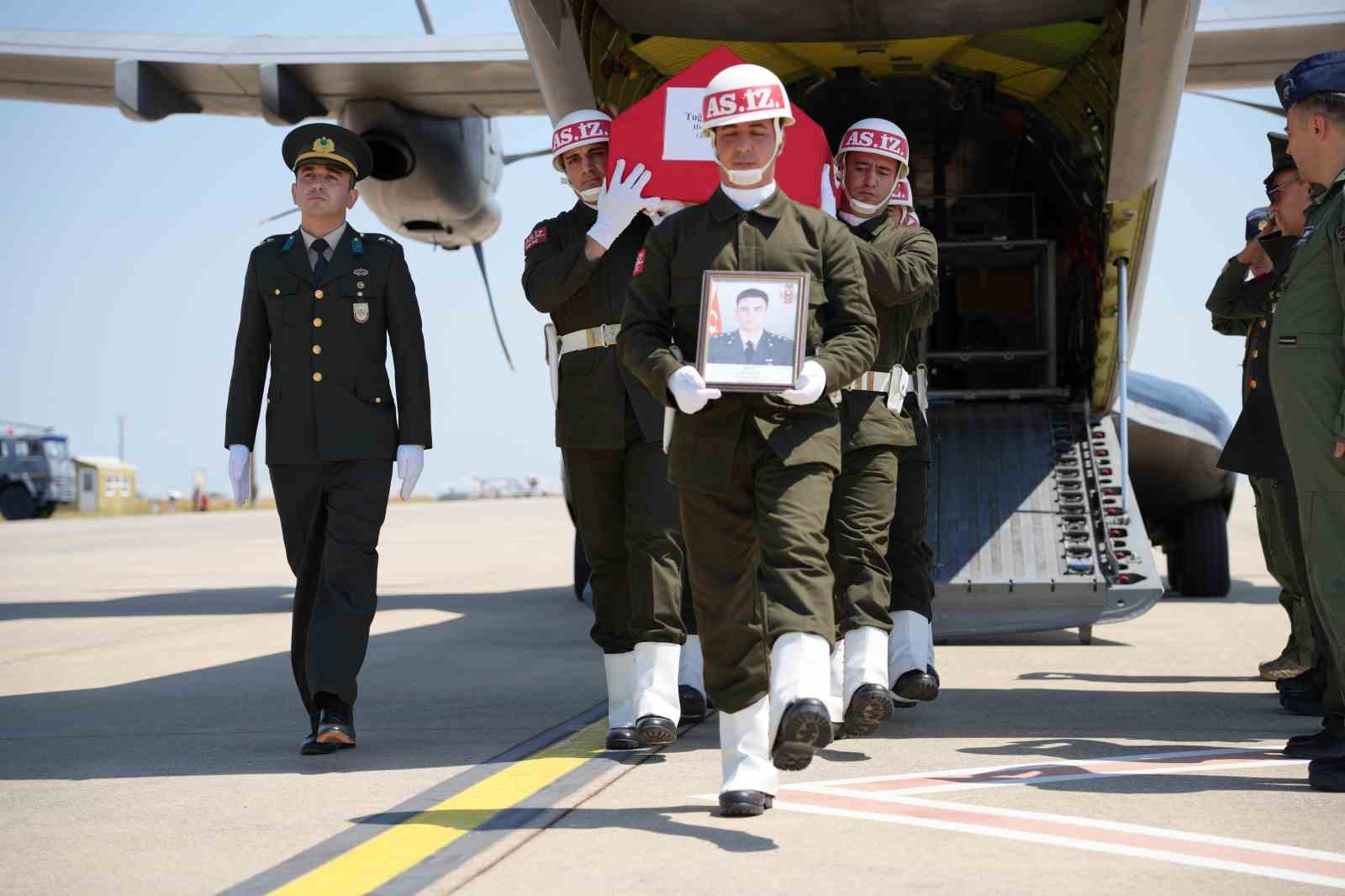 Şehit Üsteğmen Tuğrul Özsu’nun cenazesi Çorlu’ya getirildi