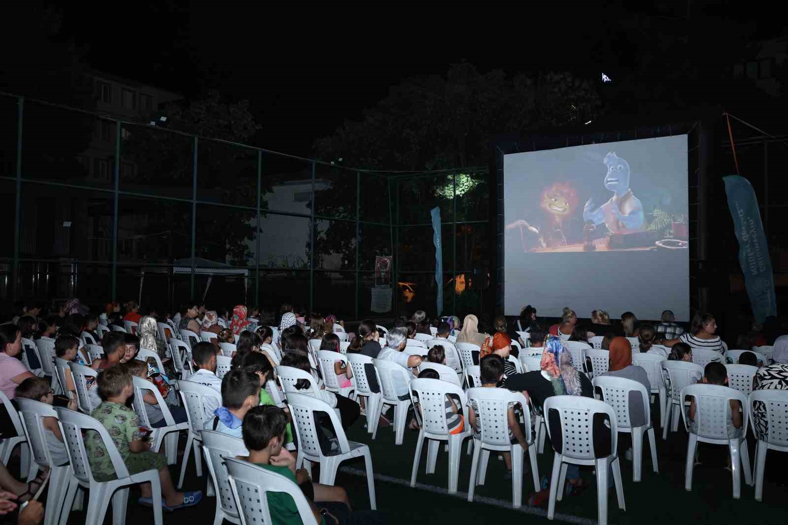 Nilüfer’de çocukların sinema keyfi başlıyor