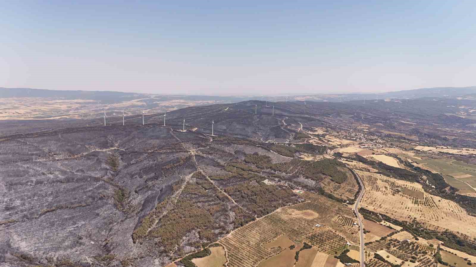 Tekirdağ’da yanan ormanlık alanlar havadan görüntülendi