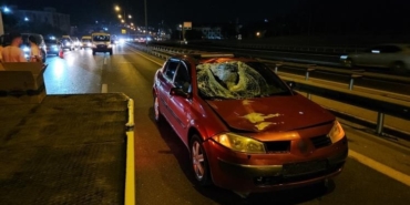 Otoyoldan karşıya geçmeye çalışırken otomobilin çarptığı adam hayatını kaybetti