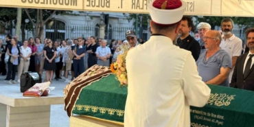 Edebiyatçı-yazar Pınar Kür son yolculuğuna uğurlandı