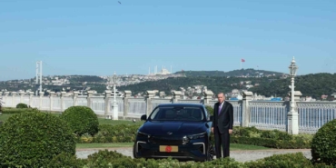 Cumhurbaşkanı Erdoğan, Togg’un yeni modeli T10F’yi test etti