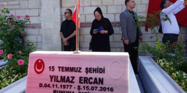 15 Temmuz Şehitleri Edirnekapı Şehitliği’nde dualarla anıldı