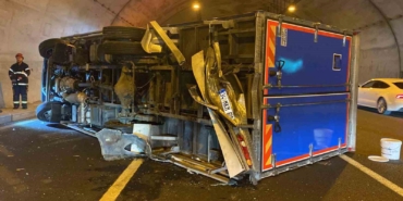 Kuzey Marmara Otoyolu’nda tünel içinde kaza: 1’i çocuk 3 yaralı