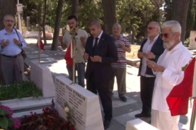 15 Temmuz Gazileri Platformu Başkanı Erol Bulut Edirnekapı Şehitliğini ziyaret etti