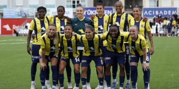 Fenerbahçe’de 17 oyuncunun sözleşmesi uzatıldı