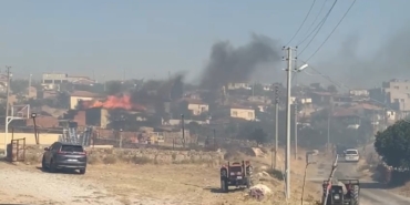 Çanakkale’de çıkan orman yangınında tedbiren iki köy boşaltıldı